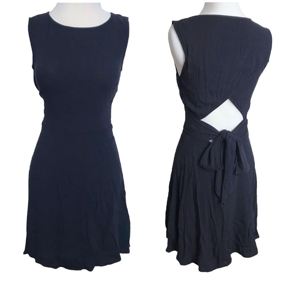 H&M Navy Blue Low Back Cutout Tie Dress Size 8 Sleeveless